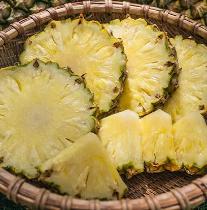 FRESH PINEAPPLE